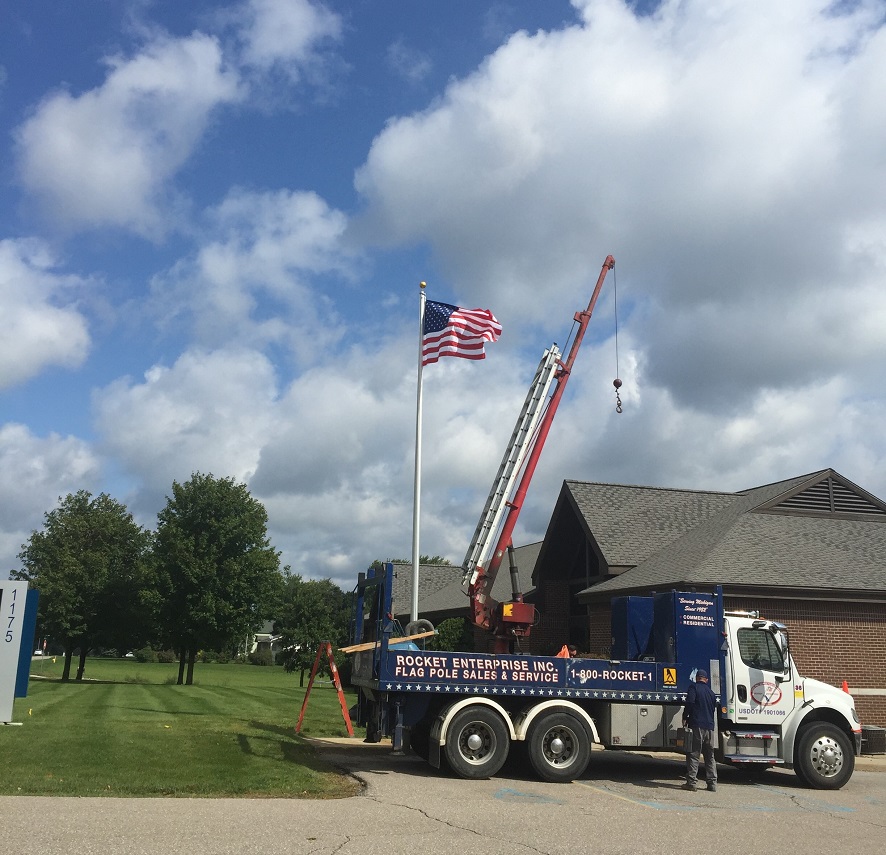 Lakestone Bank and Trust Flagpole